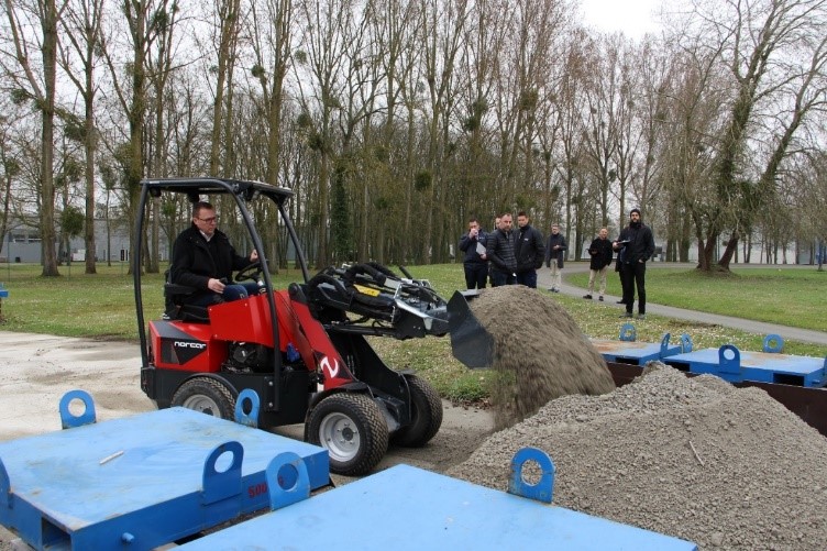 mini wheel loader