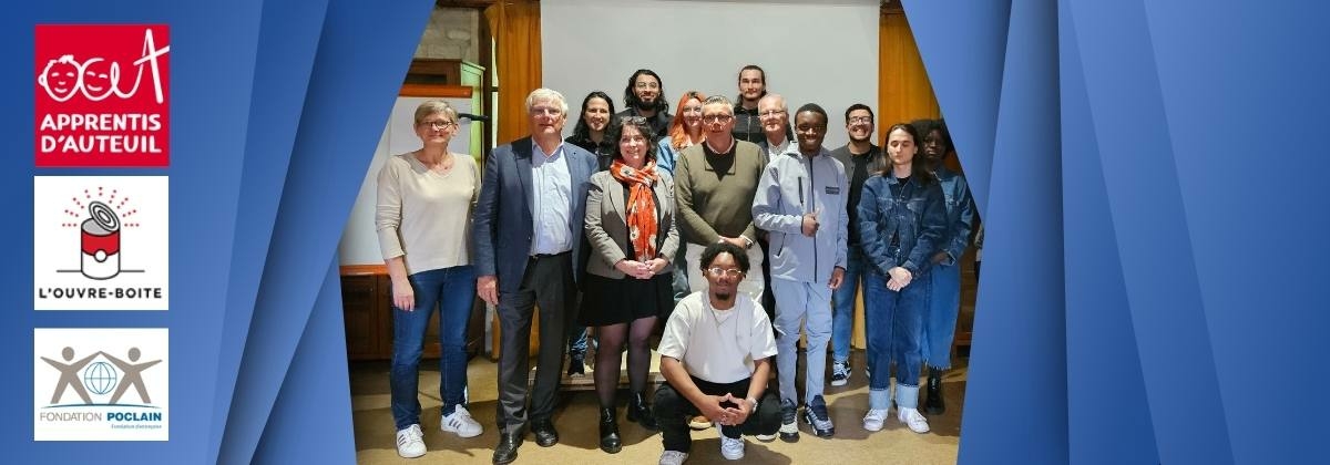 Photo de groupe des jeunes de la promotion Bataille