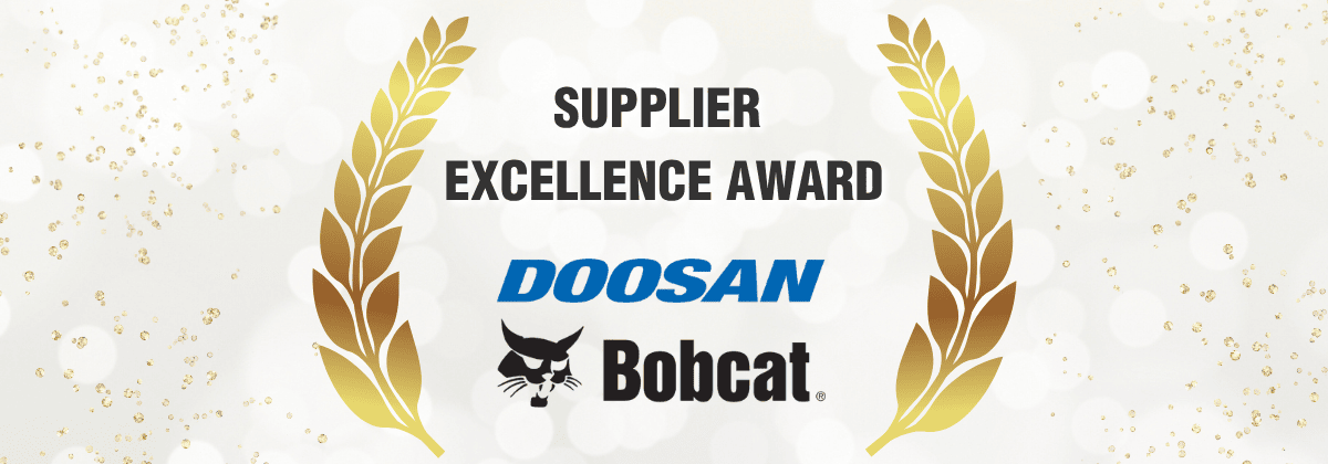 Picture of the supplier excellence award received by Poclain