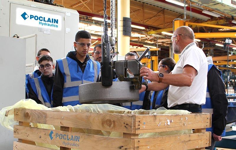 Visite site de production Poclain